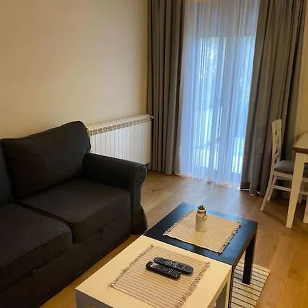 Bellavita Apartment *